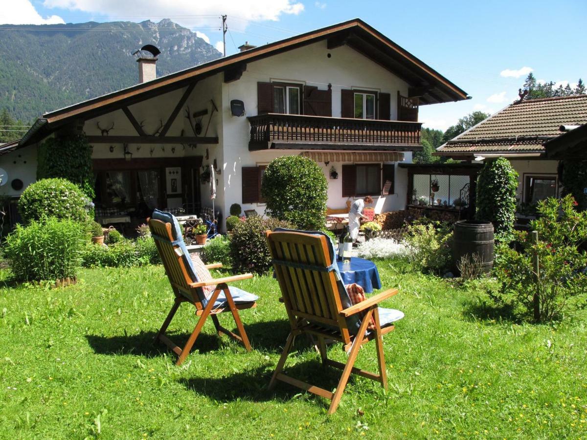 Gastehaus Kerschbaum Acomodação com café da manhã Grainau Exterior foto