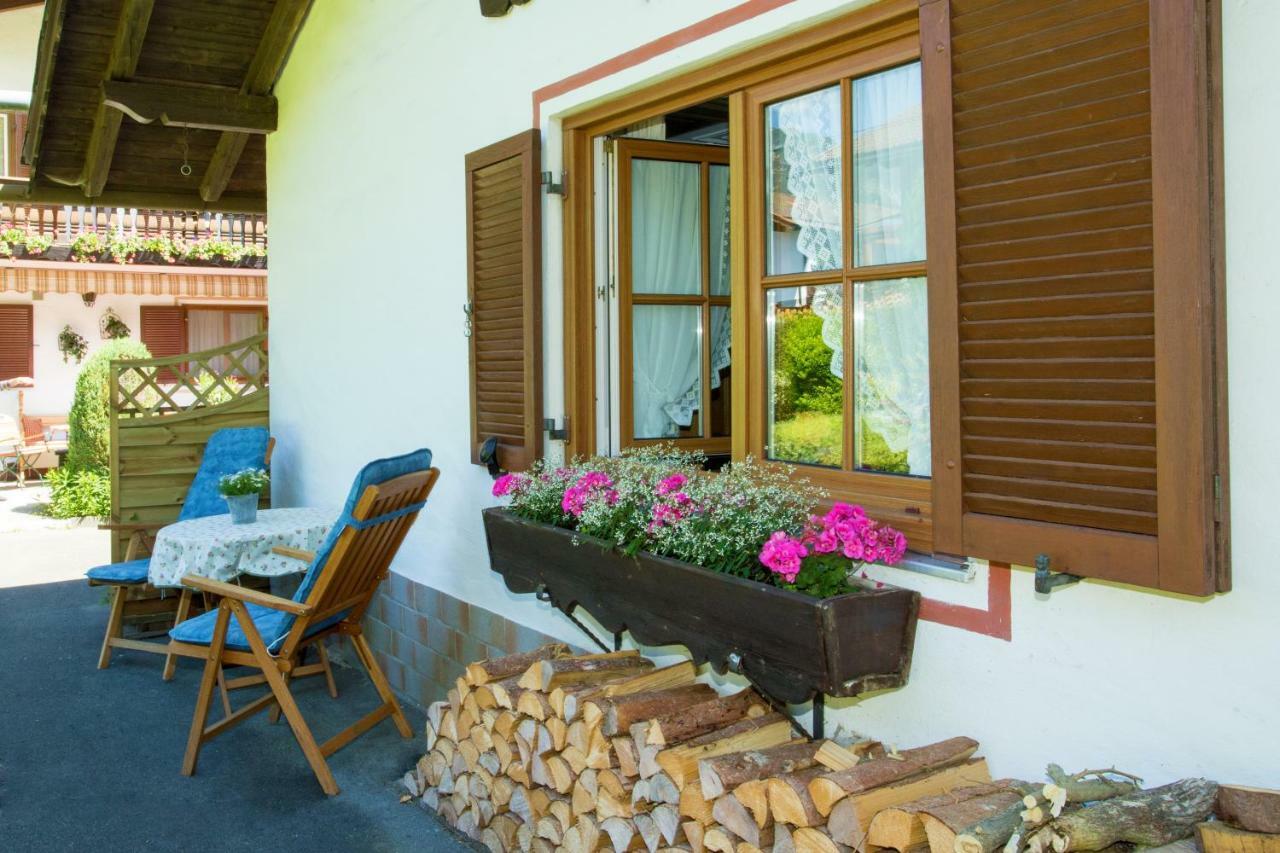 Gaestehaus Kerschbaum Grainau Exterior foto